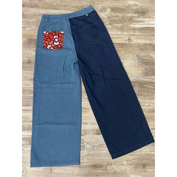 SHEIN x Hello Kitty Jeans Wide Leg Pants Women’s Size Medium - Picture 4 of 7